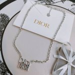 Dior新款 迪奥项链原单货专柜新款开模复古潮流时尚必备 男女均可佩戴 情侣款同款 摇滚朋克泰银风格 复古元素 潮流百搭 官网同款项链最新款链条档次更高明星经典