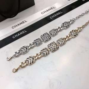 今日新款 Chanel 专柜最新款同步上新香奈儿手链火热爆款来袭大牌香奶奶这个品牌在时尚女性当中绝对无所不知都知道它的经典与岁月逢出货必火的一个知名品牌同步专柜