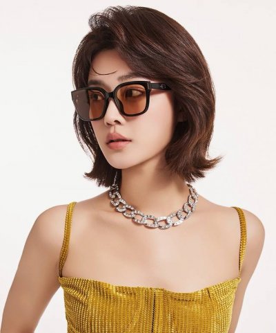 Gucci 2025开春新款 潮流爆款 时尚折叠方框尼龙偏光太阳镜 高品质 佩戴舒适 网红潮款墨镜 型号 G4319