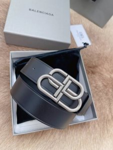 balenciaga 巴黎世家意大利原厂树膏皮，纯铜复古五金，正品尺寸3.5Cm 顶级
