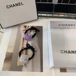 p 50配包装盒（单个） chanel (香奈儿)最新小香爆款，重手工钻石发圈，绝美的一款！小仙女必备…