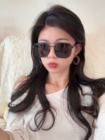 prada 普拉达 2025新款太阳眼镜 界级大师制造..最新 高档 潮流时尚百搭男款百搭瘦脸太阳镜 高品质 ！型号：