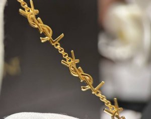 编号Yxl0010 ysl新款Logo项链 时尚辨识度十足 秋冬必备单品