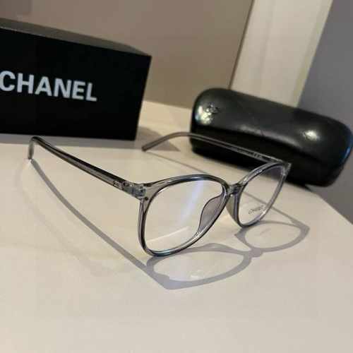 Chanel香奈儿光学镜 素颜神器 出圈小香黑框3282~好看爆 了 超百搭素颜黑框，涂个具 就可出门，今年超流行 必须安排上 ！可盐可甜！温柔小姐姐风格！ 黑