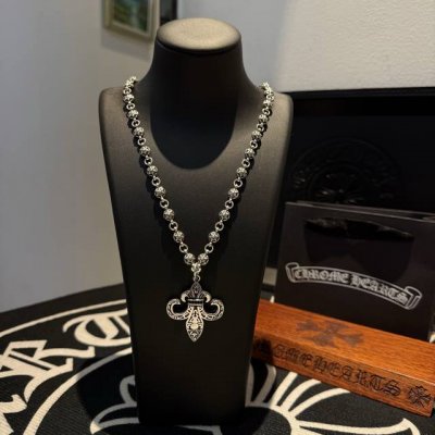 新款 专柜品质 Chrome Hearts克罗心六芒星项链，童军花吊坠 凹凸造型不同的花纹设计风格 呈现出与众不同 十字架 童军花是克罗心的志 所以更经久不衰