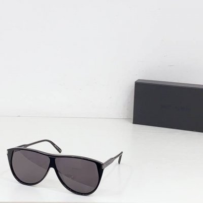 sl731 Gaspar 镜腿镌刻Saint Laurent 标志 Ysl再出绝美款 Size：56口20-145 每一副 Saint Laurent 眼镜都堪