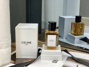 高品质 160 Celine赛琳高定不羁浓香水100Ml 最近试了一款新的香水！超级好闻！推荐给大家 Celine Reptile Eau De Parfum