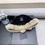 Lv路易威登冬季加厚毛绒渔夫帽子女百搭显脸小保暖护耳盆帽东北户外防寒棉帽