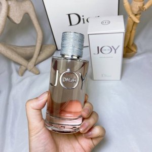 专柜品质 dior迪奥Joy悦之欢Edp浓香水90Ml 一款花香型木质麝香调的女用香水 前调是香柠檬和橘子; 中调是格拉斯玫瑰 蔷薇 和茉莉; 基调是檀木, 雪
