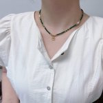 小红书推荐香奈儿chanel最新款时尚韩版孔雀石搭配天然淡水珍珠项链超个性，百搭款特别特别赞，整体细节非常令人惊喜，设计感十足，不仅带出个人自信及品味，款式典雅