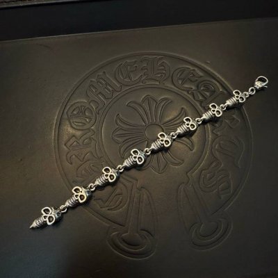 新款 专柜品质 Chrome Hearts克罗心复古骷髅头手链 凹凸造型不同的花纹设计风格 呈现出与众不同 十字架 童军花是克罗心的志 所以更经久不衰 正品打版