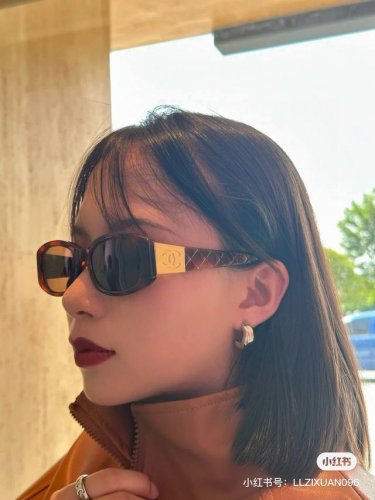 100￥P Chanel中古金色Logo墨镜 Vintage Chanel香奈儿中古墨镜金色双Clogo太阳眼镜 香家中古墨镜的经典款。