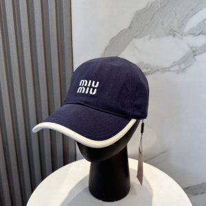 配防尘袋. Miumiu缪缪 新款订单款刺绣棒球帽大牌款超好搭配 赶紧入手