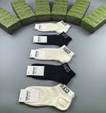 特 Gucci 古奇G家新品短袜 一盒五双 提花经典标志 超级Nice 实物超漂亮 超火爆小单品 大牌出街 潮人必备超好搭
