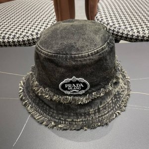 pr Da 普拉达牛仔渔夫帽洗水牛仔色 秀场同款 面料柔软舒适百搭休闲款 闭眼入