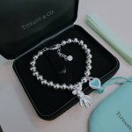 蒂芙尼 Tiffny&Co. 专柜精工银版本手链 明星同款 复古做旧风 原版复刻 纯手工打造 ～正品开模潮流时尚必备 男女均可佩戴 情侣款同款 摇滚朋克银风格