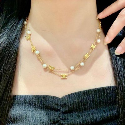 爆款Celine赛琳凯旋门珍珠双层项链搭配凯旋门图案 切割工艺亮面链条闪闪发光保色材质雕刻镂空图案 超炸Chic感 简洁百搭 文艺个性 带给你时髦体验 墙裂推荐