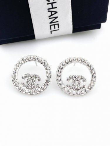 Chanel 圆形双C耳钉 精致轻奢 非常耐看的一款耳钉 Zp材质 S925银针