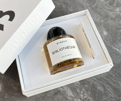 120原单品质 哦1 圣诞礼物 Byredo BibliothèQue图书馆系列淡香精香水！逃离不断流逝的时间～图书馆香氛系列将我们带到了一个宁静安逸的、闲适世