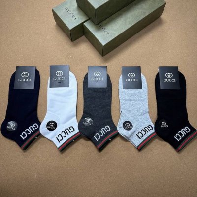特 Gucci 古奇G家新品男款短袜 一盒五双 G家专柜同步短袜，提花经典标志，超级Nice，实物超漂亮，超火爆小单品，大牌出街，潮人必备超好搭