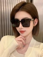 Herme*墨镜女方形复古韩版Ins高级感大脸显瘦网红个性街拍防晒太阳镜潮