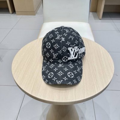 lv路易威登牛仔棒球帽 轻盈透气。完美版型，对格精准无误，男女适用