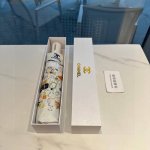 chanel 香奈儿 经典回货！三折自动折叠晴雨伞 做工精细 气质 时尚 炒鸡好看！防紫外线 人手必备 ！