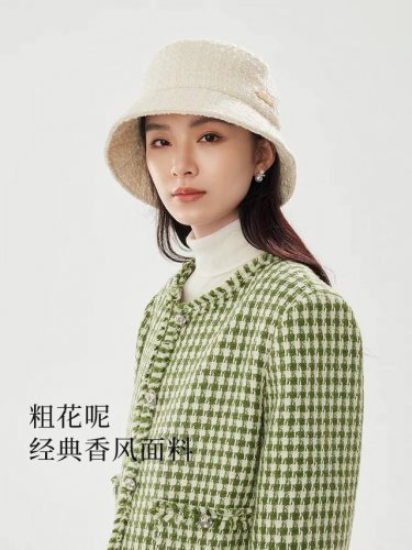 普拉达prada 早秋新款 渔夫帽头型非常好 可以修饰各种头型 实力百搭款
