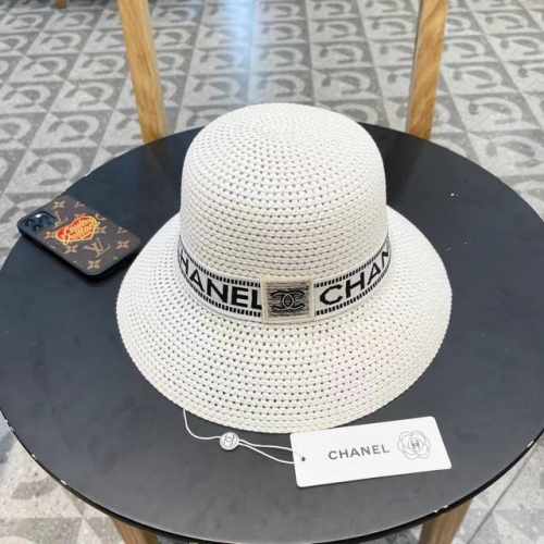 Chanel香奈儿新款草帽，高密度制作，一顶超级有品位的草帽了~出街首选！帽型超美腻颜色妥妥，轻便携带！小仙女人手必备 头围57Cm