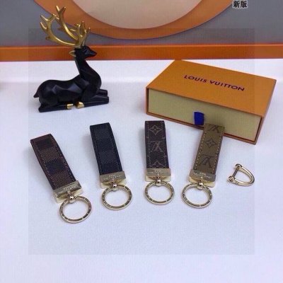 p60 配图片原版包装 路易威登Louisvuitton 钥匙扣M65221经典老花Monogram，经久耐用， 是 Dragonne 钥匙扣理想的材质，可打造