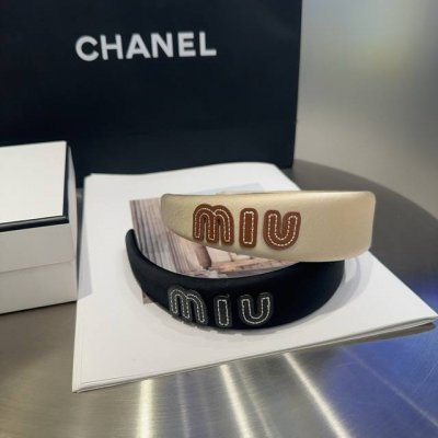 配包装盒 miumiu新款字母发箍 简单优雅 实用百搭 值得入手