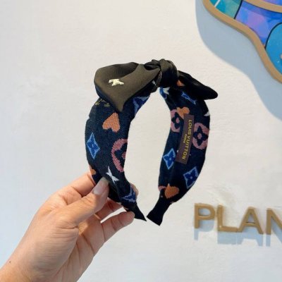 配包装 lv 路易威登 火爆新款蝴蝶结宽版发箍 时尚头箍 专柜最最新款来袭时尚百搭 女神必入