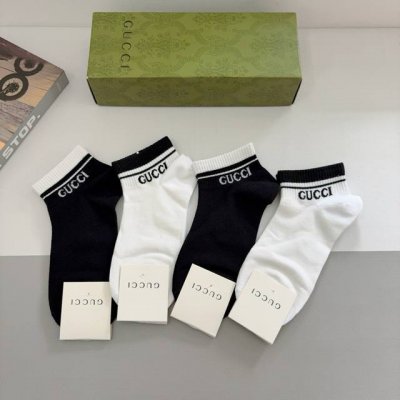 配包装 一盒4双 Gucci 古奇 新款短筒袜子，纯棉面料，潮人必备 ，爆款经典双G船袜 个性时尚百搭款，你值得拥有哦