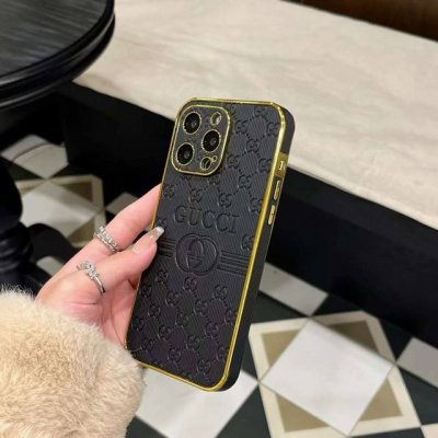 古驰Gucci电镀侧贴压纹手机壳 全包精孔手机壳 型号：为了不出现报错型号，请打开本机查看手机设置显示的型号 Iphone16系列更新 Iphone16pro