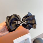 配包装 dior 迪奥 明星同款蝴蝶结抓夹发夹 弹弓夹 网红推荐款 复古蝴蝶结款 超级百搭哦 敲黑板推荐 让你秒变大牌范儿