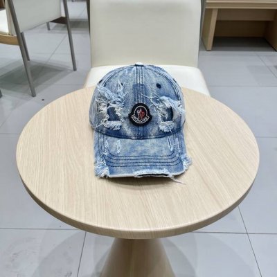 盟可睐 Moncler 蒙口 破洞棒球帽 宝藏单品！做旧破坏刺绣鸭舌帽 百搭颜色超级显脸小 大头围无忧 真的有被帅到~