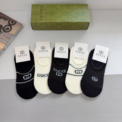配包装 一盒5双 gucci 古奇 Ins超火爆小单品袜子 纯棉面料 潮人必备 经典双G袜 个性时尚百搭款 你值得拥有哦