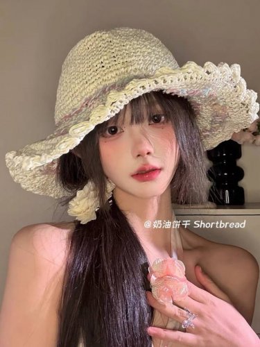 ch Nel 香奈儿新款奶油饼千法式花朵草帽女夏海边度假风镂空防 晒遮阳大帽檐渔夫帽子