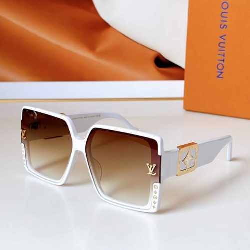 Louis Vuitto* Model：Z7021E Size：67口14-142