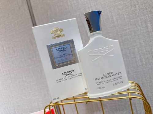 专柜品质 ： Greed银色山泉 100Ml 你闻起来很贵 朴灿烈 王子异等众多明星同款香水 朋友不停向我安利 超适合气质干净 性格清冷的女孩 像倪妮和郭碧婷那