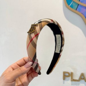 配包装 巴宝莉Burberry 新款发箍 客供面料 细节全部实拍 非常耐看又百搭 适合各种场合搭配