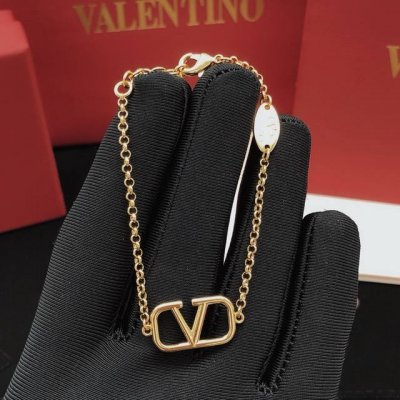 编号Vsl0014 Valenti*O最新款V字手链光面 一致Zp黄铜材质