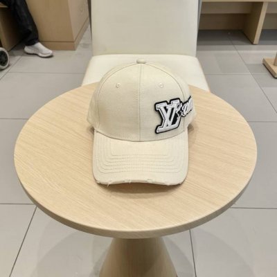 路易威登棒球帽 Louisvuitton新款Lv棒球帽，重工打造高端大气，百搭款男女通用！跑量！