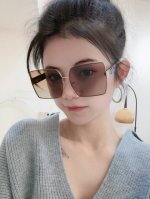 dior-迪奥 2025开春新款 潮流爆款 时尚方框尼龙太阳镜 高品质 佩戴舒适 网红潮款墨镜 女士高清尼龙太阳镜 高品质Tr镜框 型号：Cd1190