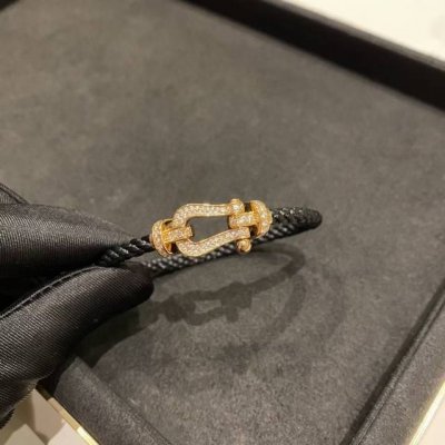 Fred 费雷德手绳 玫瑰金满钻马蹄手绳 大号 经典百搭高级Force 10系列 满钻大号 通体V金电镀 颜色柜版完全一致 绳子颜色可以更换 无论男女佩戴都更好