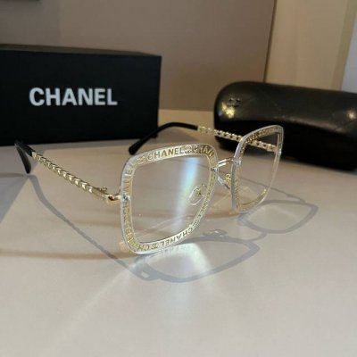 Chanel香奈儿新款眼镜酷飒素颜神器超有范不想画妆小姐姐们可以拥有哦两款眼镜超百搭