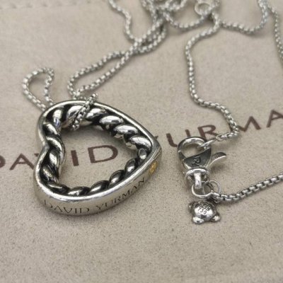 David Yurman 银色心形项链。链条粗1.5Mm，长度45+5Cm延迟链 编号Dyxl-044