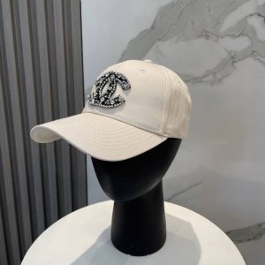 香奈儿Chanel 新品高定满钻硬顶棒球帽 小香Logo经典简约 时尚休闲设计 跑量新品