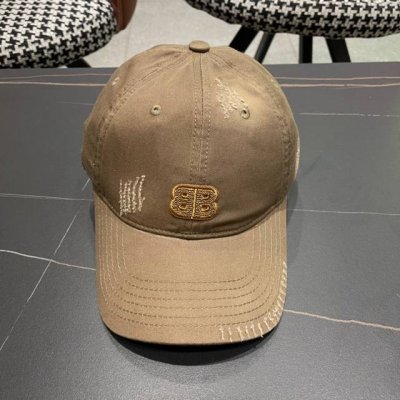 Balenciaga巴黎世家新款棒球帽，很酷的色系，男女佩戴都有不同Style，第一批抢先出货！巴黎粉必入款！