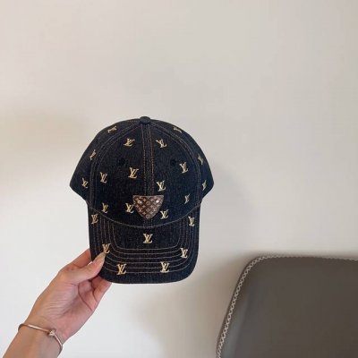 特价 配防尘袋。 Lv路易威登 2025新款专柜同步棒球帽，专柜经典款，男女通用